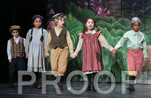 JB2014SecretGardenCastD017