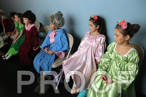 JBCinderella2018CastC007